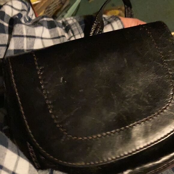 HOBO Handbags - HOBO Black leather handbag Good used condition